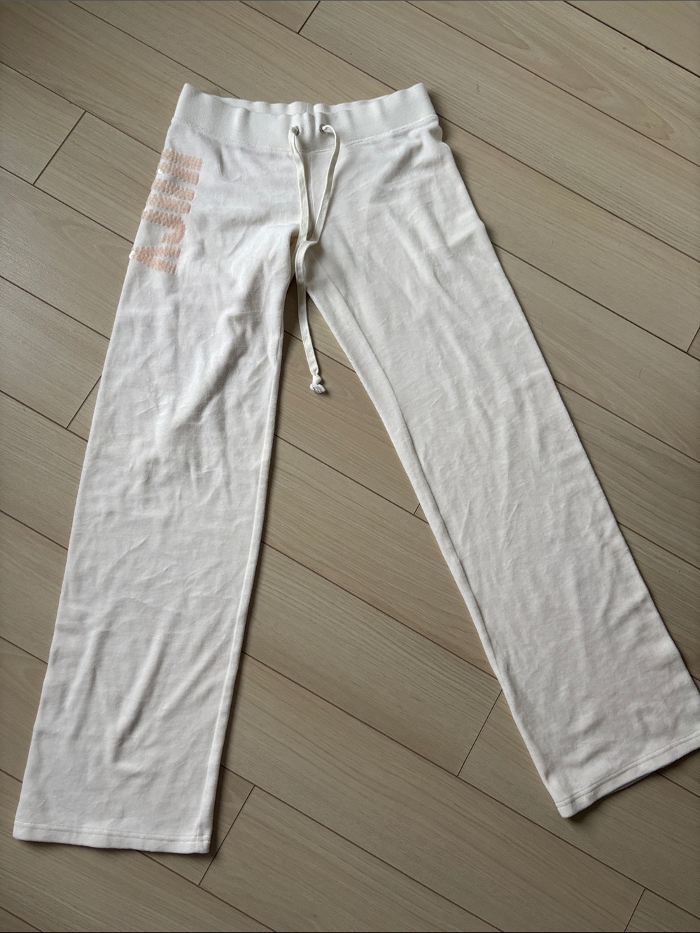Juicy Couture velour Cream Sweatpants with Light Pink Accent